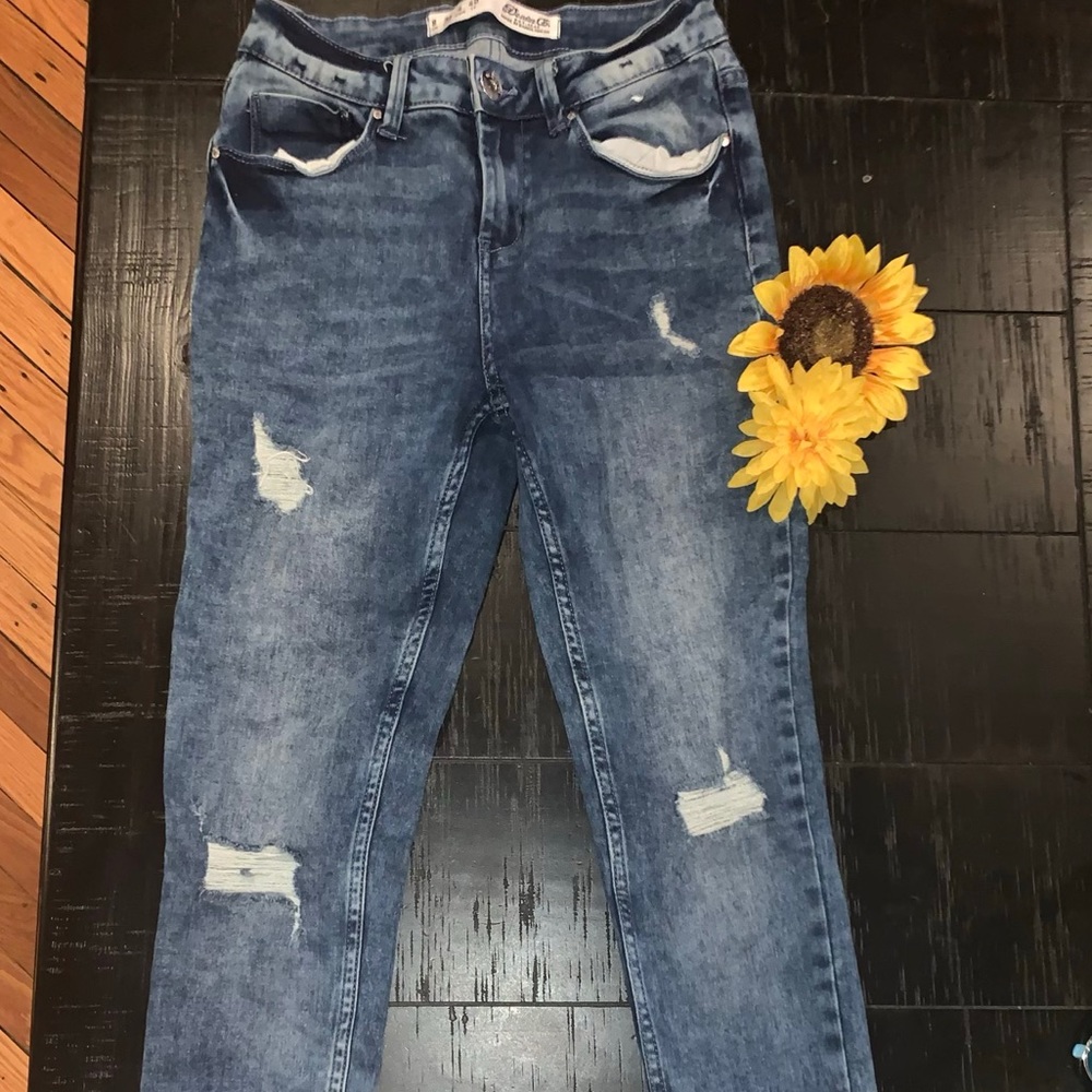 Distressed jeans stretchy high water skinny’s